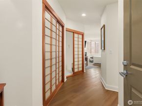 719 2nd Avenue W 202, Seattle WA 98119