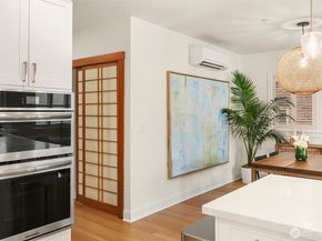 719 2nd Avenue W 202, Seattle WA 98119