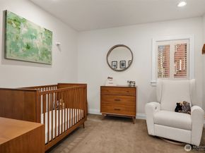 719 2nd Avenue W 202, Seattle WA 98119