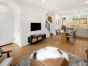 8841 Earl Avenue NW, Seattle WA 98117