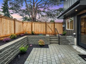 8841 Earl Avenue NW, Seattle WA 98117