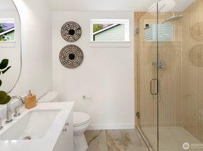 8841 Earl Avenue NW, Seattle WA 98117