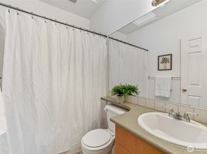 5100 Talbot Place S B, Renton WA 98055