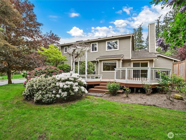 24209 SE 45th Street, Sammamish WA 98029