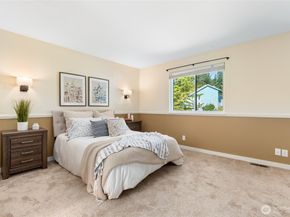 24209 SE 45th Street, Sammamish WA 98029