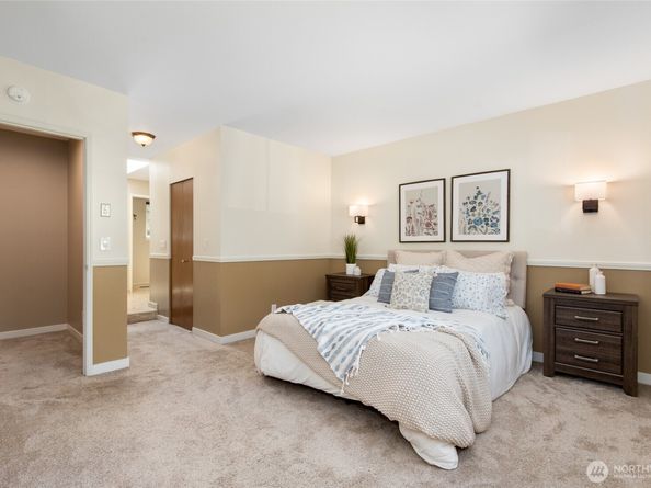 24209 SE 45th Street, Sammamish WA 98029