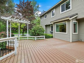 24209 SE 45th Street, Sammamish WA 98029