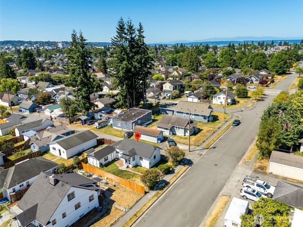 1702 Cedar Street B, Everett WA 98201