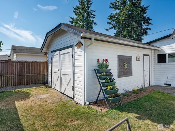 1702 Cedar Street B, Everett WA 98201