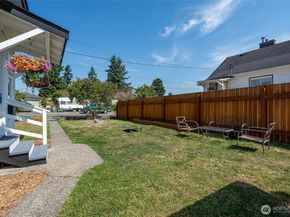 1702 Cedar Street B, Everett WA 98201