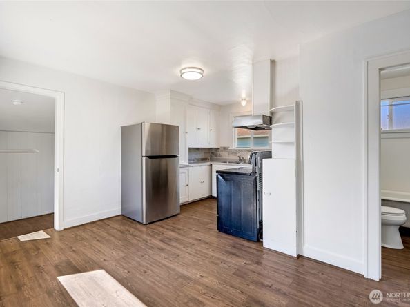 1702 Cedar Street B, Everett WA 98201