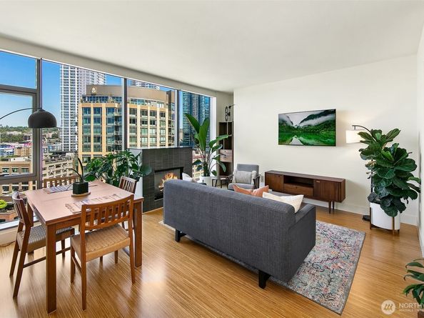 820 Blanchard Street 1504, Seattle WA 98121