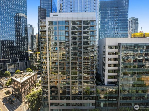 820 Blanchard Street 1504, Seattle WA 98121