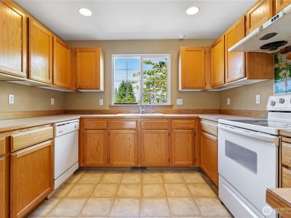 5620 seahurst Avenue, Everett WA 98203