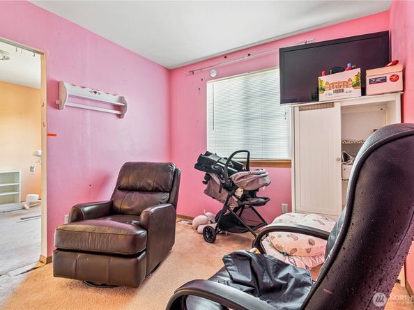 5620 seahurst Avenue, Everett WA 98203