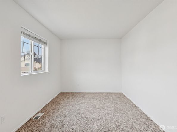 33214 44th Avenue S, Federal Way WA 98001