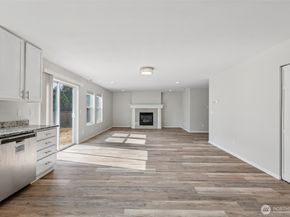 33214 44th Avenue S, Federal Way WA 98001