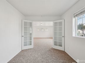 33214 44th Avenue S, Federal Way WA 98001
