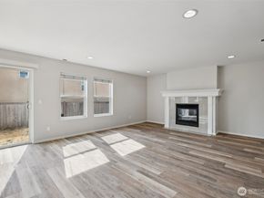33214 44th Avenue S, Federal Way WA 98001