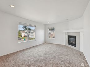 33214 44th Avenue S, Federal Way WA 98001