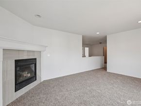 33214 44th Avenue S, Federal Way WA 98001