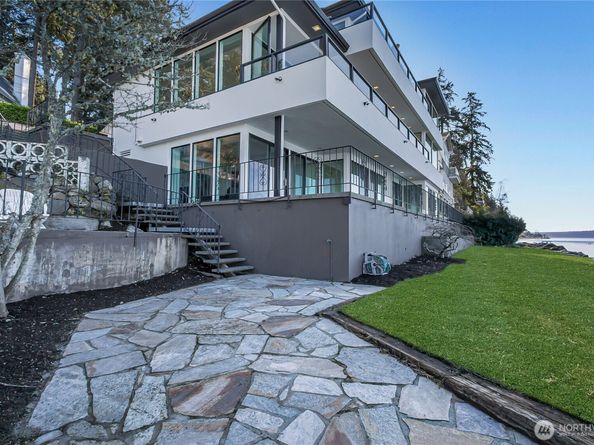 16331 Maplewild Avenue SW, Burien WA 98166