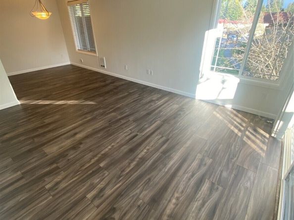 14006 SE 6th 10, Bellevue WA 98007