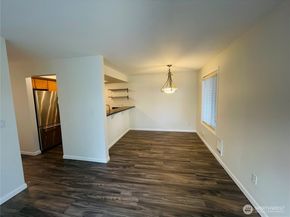 14006 SE 6th 10, Bellevue WA 98007