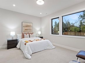 14 158th Place NE, Bellevue WA 98008