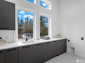 14 158th Place NE, Bellevue WA 98008