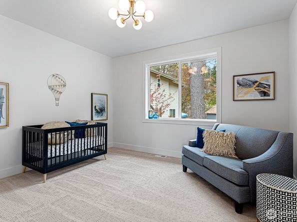 14 158th Place NE, Bellevue WA 98008