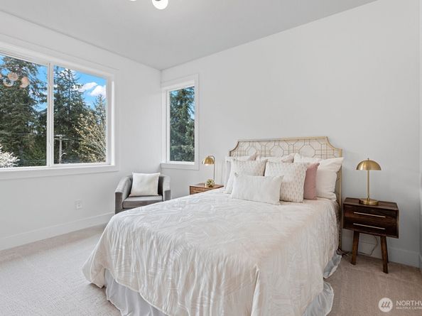 14 158th Place NE, Bellevue WA 98008