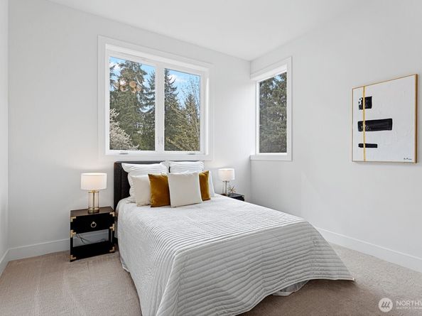 14 158th Place NE, Bellevue WA 98008