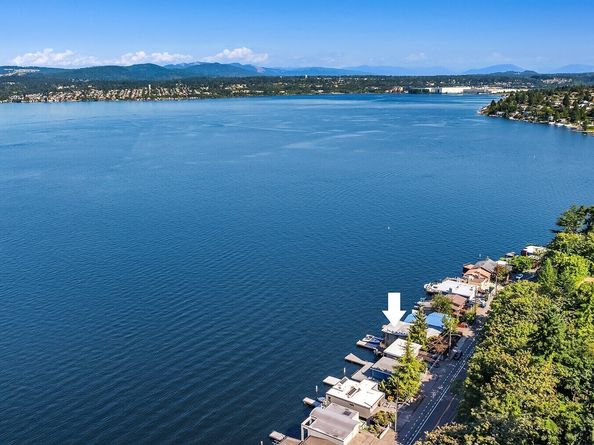 9654 Rainier Avenue S, Seattle WA 98118
