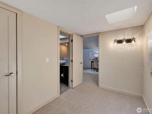13896 NE 66th Street 586, Redmond WA 98052