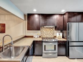 13896 NE 66th Street 586, Redmond WA 98052