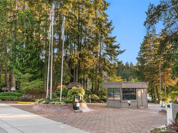 13896 NE 66th Street 586, Redmond WA 98052