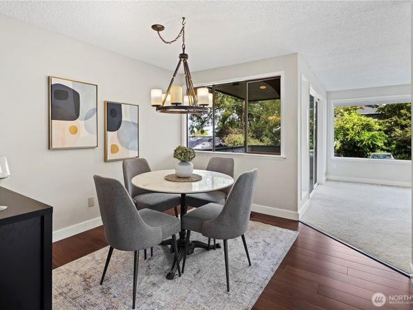 523 Maple Street 103, Edmonds WA 98020
