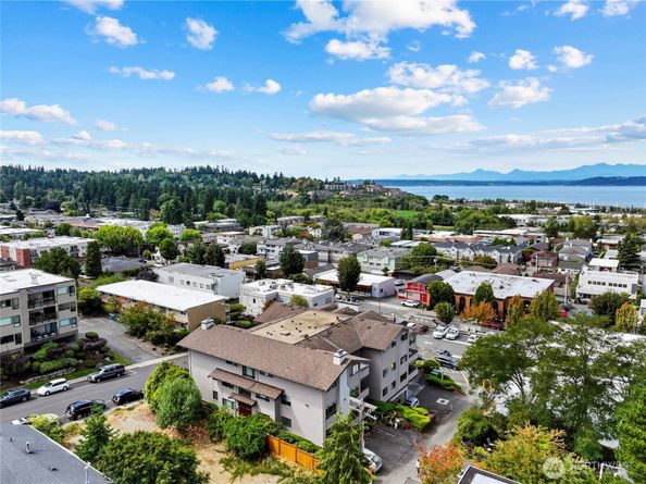 523 Maple Street 103, Edmonds WA 98020