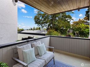 523 Maple Street 103, Edmonds WA 98020
