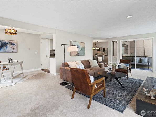 523 Maple Street 103, Edmonds WA 98020