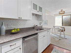 523 Maple Street 103, Edmonds WA 98020