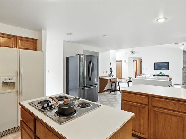 20024 100th Avenue SE, Kent WA 98031