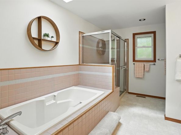 20024 100th Avenue SE, Kent WA 98031
