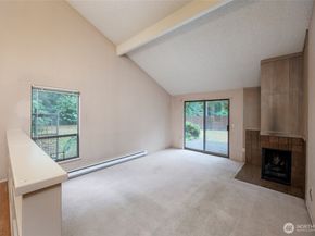 4039 145th Avenue NE, Bellevue WA 98007
