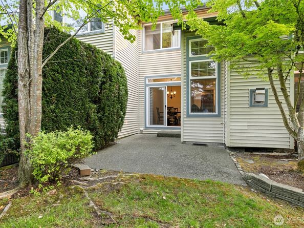 4608 NE 6th Place, Renton WA 98059