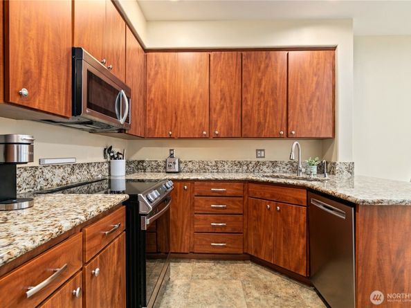 4608 NE 6th Place, Renton WA 98059