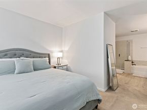 4608 NE 6th Place, Renton WA 98059