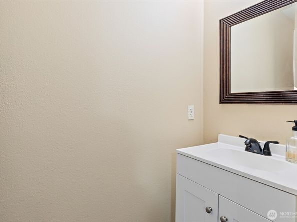 4608 NE 6th Place, Renton WA 98059