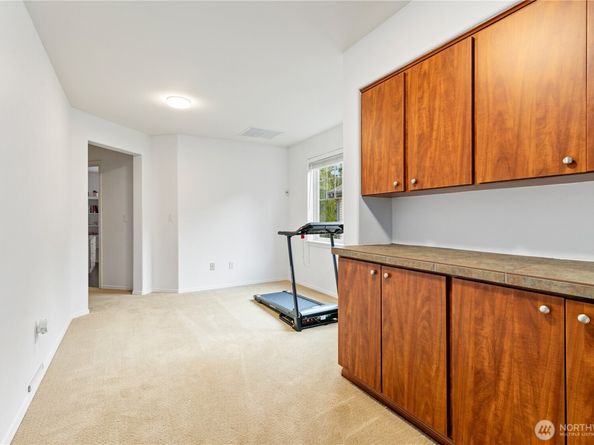 4608 NE 6th Place, Renton WA 98059